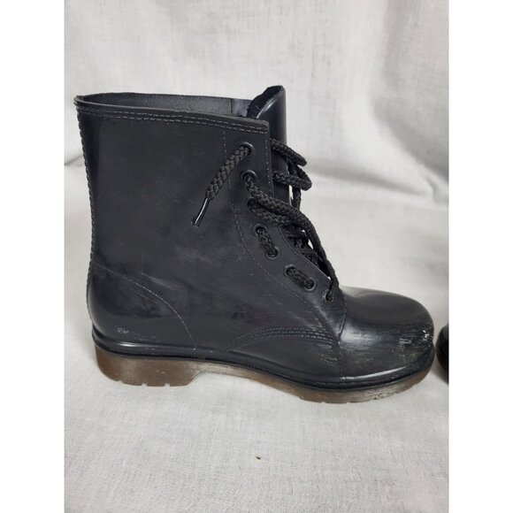 Steve Madden Black Rubber Lace up Boots Women's Size 8 Winter Fall Classic Style - Picture 8 of 8